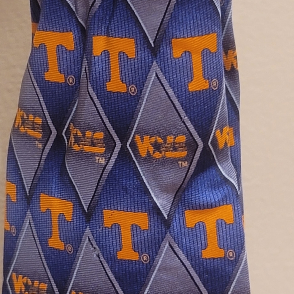 Men's Tennessee Vol tie by Eagle